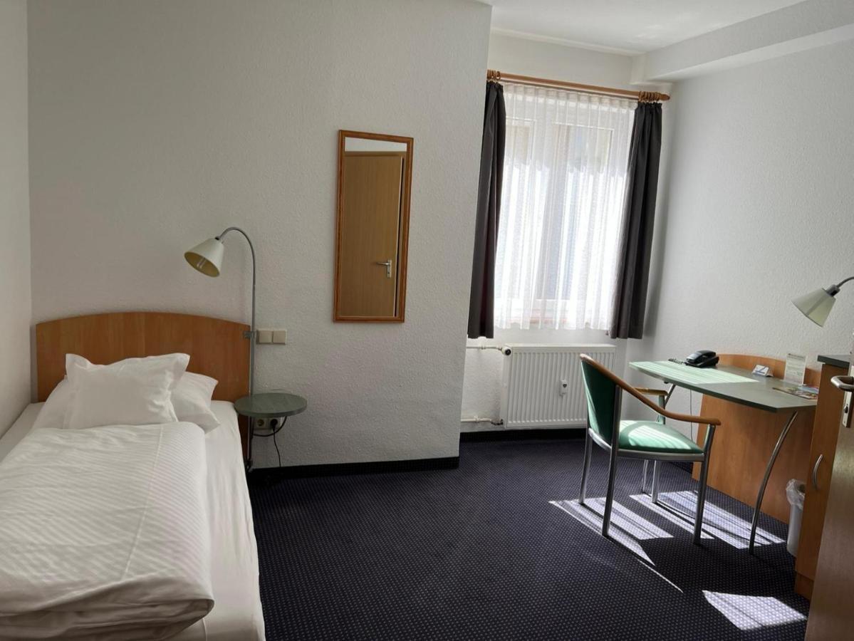 Hotel Baeren Villingen-Schwenningen Kamer foto